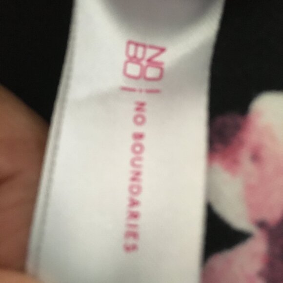 No Boundaries, Floral mini Dress , Black floral sytle, M (7-9) - Picture 5 of 6